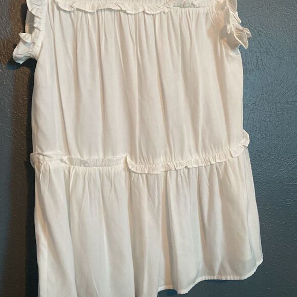 Ladies Pinch Tiered white high neck ruffled sleeveless top keyhole back Medium - Picture 3 of 8